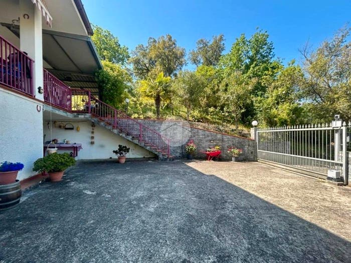 Casa quadrilocale in vendita in Località Fratta, Santa Marina