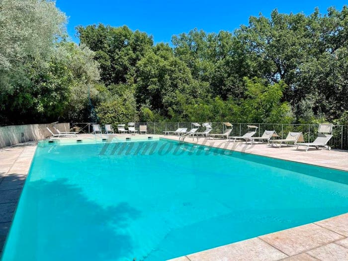 Appartamento trilocale in vendita in Via dei Tre Comuni, Montescudaio