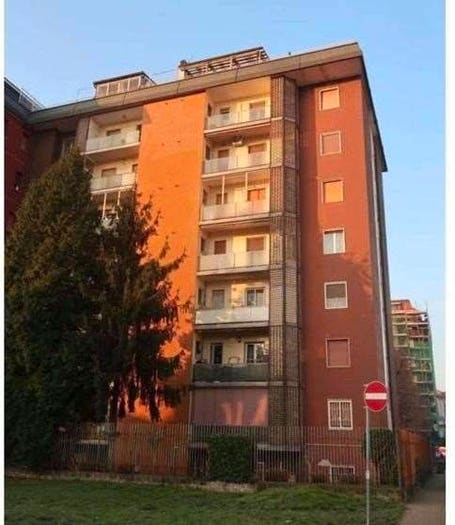 Appartamento quadrilocale in vendita in Via Carducci, Centro, Opera
