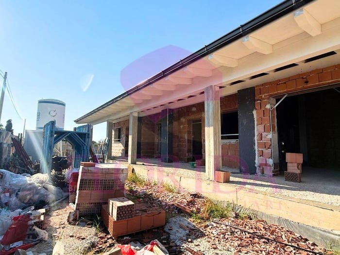 Casa quadrilocale in vendita in Via Ticino, Villa Claudia, Anzio