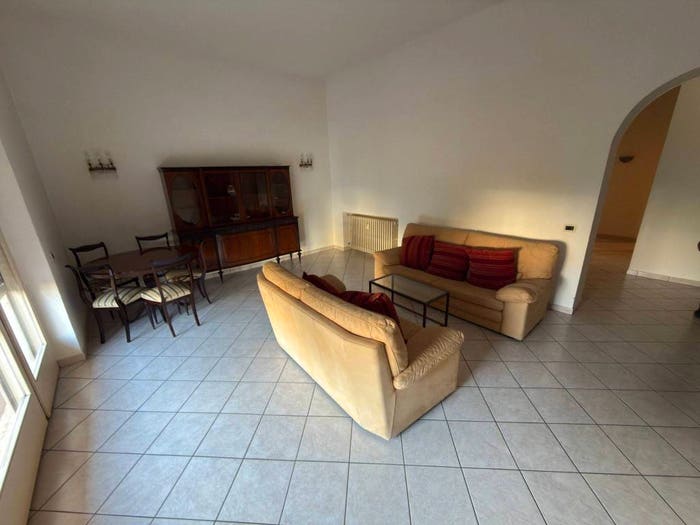 Appartamento quadrilocale in vendita in Via Virginia Zucchi, Centro, Cortemaggiore