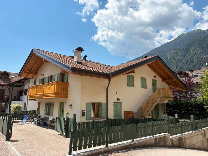 Appartamento trilocale in vendita in Via Negrelli, Carisolo