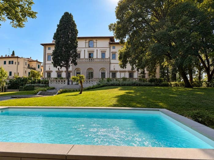 Appartamento con 6 locali in vendita in Via Benedetto da Maiano, Coverciano, Firenze
