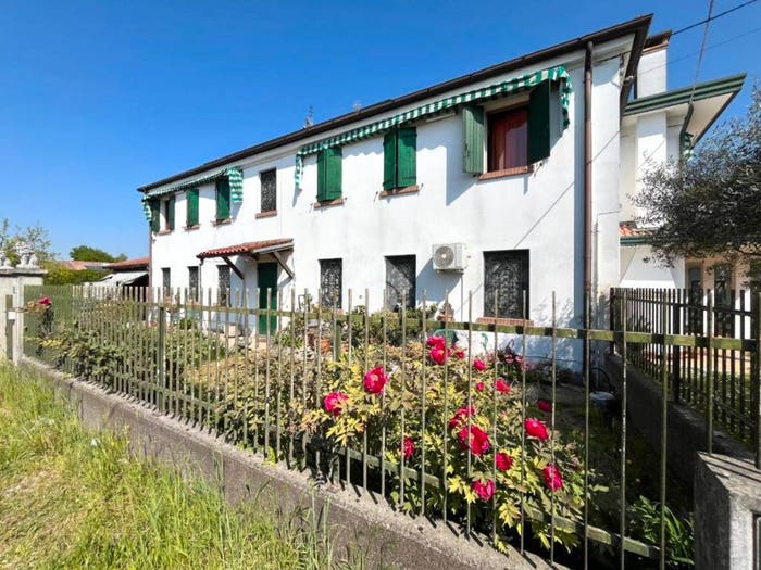 Casa con 6 locali in vendita in Via Trieste, Centro, Polverara