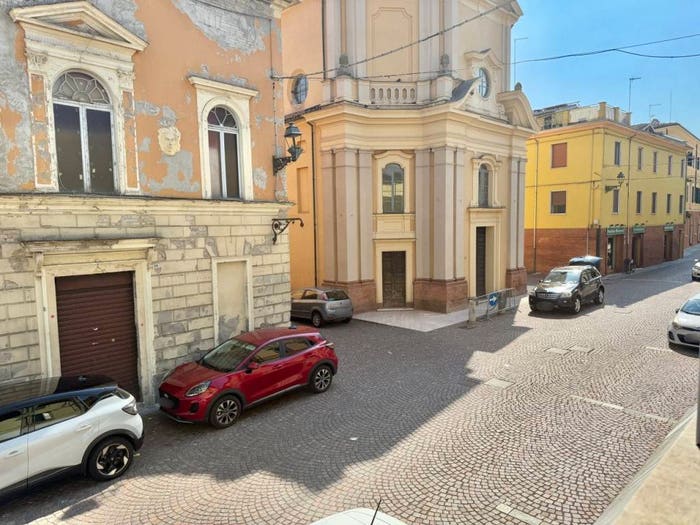 Casa trilocale in vendita in via garibaldi, Centro, San Secondo Parmense