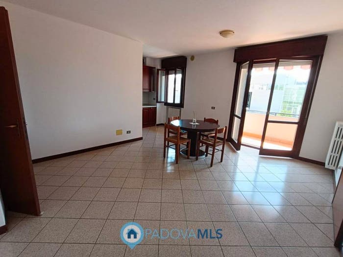 Appartamento trilocale in vendita in Via sandro pertini, Centro, Maserà di Padova