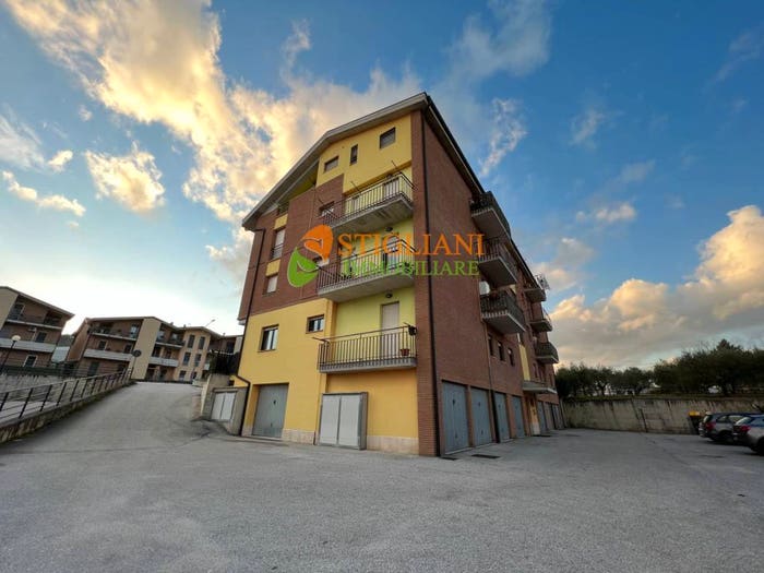Appartamento con 5 locali in vendita in Via Roma, Mirabello Sannitico