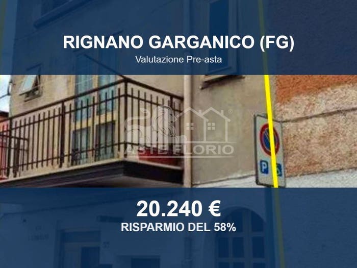 Casa quadrilocale in vendita in Via Umberto Giordano, Rignano Garganico