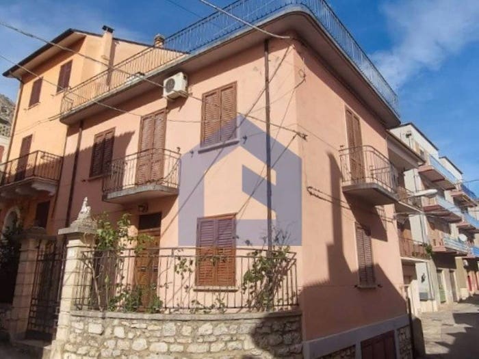Casa con 5 locali in vendita in Via Maiella, Centro, Lama dei Peligni