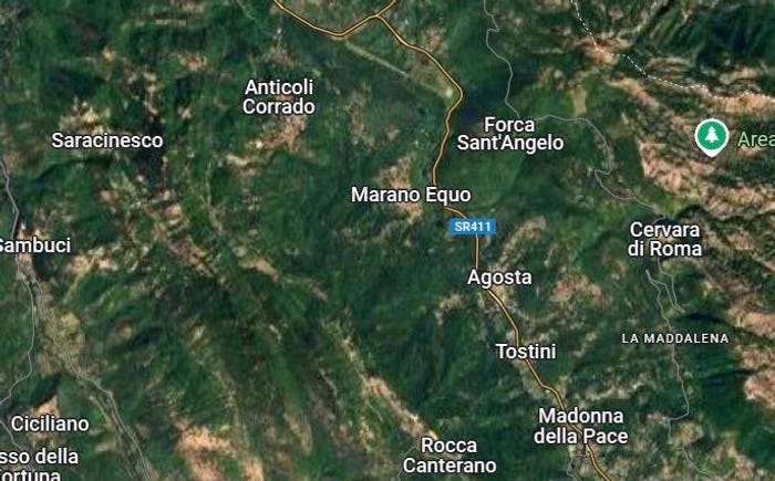 Appartamento con 6 locali in vendita in Circonvallazione Colli, Anticoli Corrado