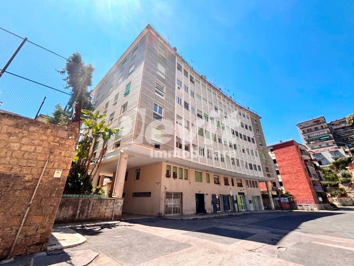 Appartamento con 6 locali in vendita in Via Giuseppe Martucci, Piazza Amedeo Parco Margherita, Napoli