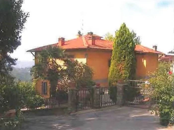 Appartamento con 6 locali in vendita in Località Petrognano, Rufina