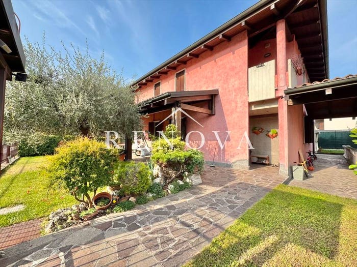 Casa con 6 locali in vendita in Via Porto, Sega, Cavaion Veronese