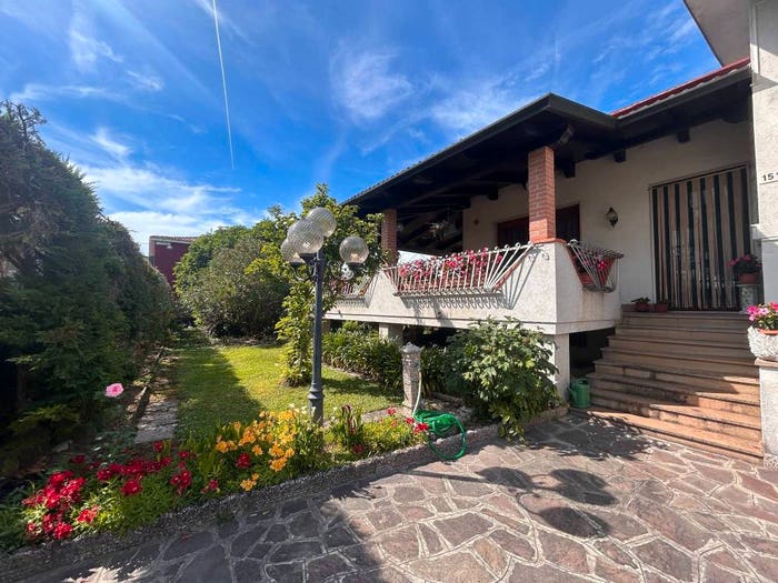 Casa con 6 locali in vendita in Via Carota, Centro, Abano Terme