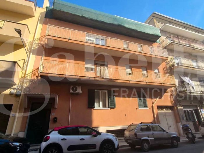 Appartamento quadrilocale in vendita in Via Amalfi, Aspra, Bagheria