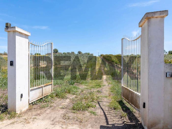 Casa quadrilocale in vendita in Contrada Bosco Di Mezzo, Caltagirone