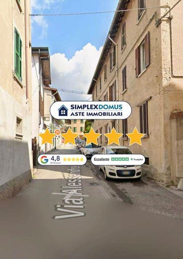 Appartamento trilocale in vendita in Via del Portico, Valmadrera