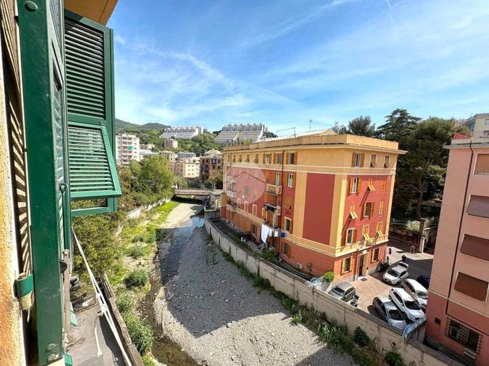 Appartamento con 6 locali in vendita in Via Maria Santissima Ausiliatrice, Pra', Genova