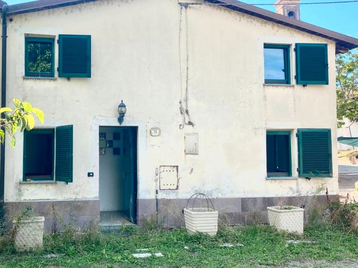 Casa trilocale in vendita in Via Castello, Centro, Calendasco