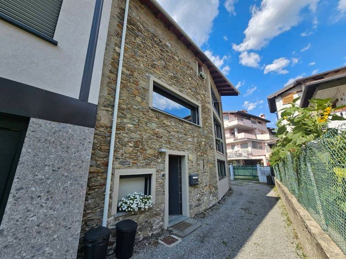Casa quadrilocale in vendita in Via Masonacce, Regoledo, Cosio Valtellino