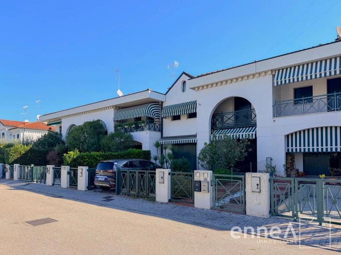Casa con 5 locali in vendita in Via Divisione Cuneense, Centro, San Donà di Piave