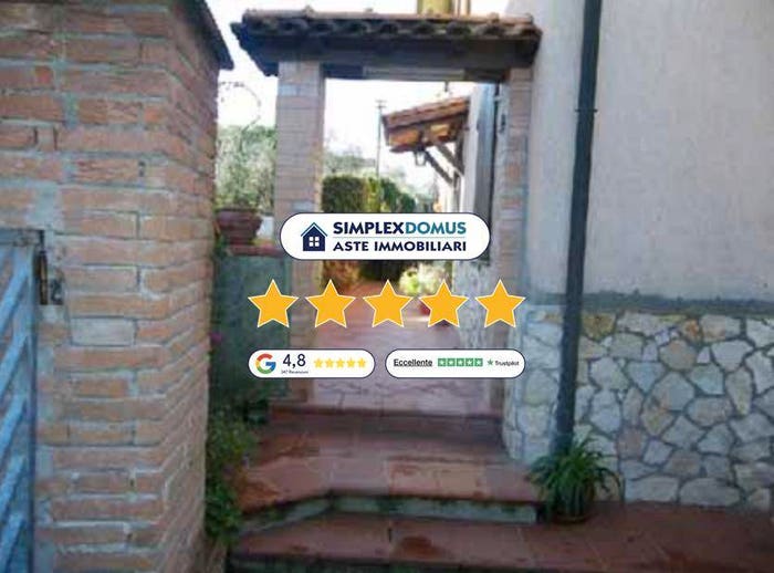 Casa con 6 locali in vendita in Via BALZELLO, Fucecchio