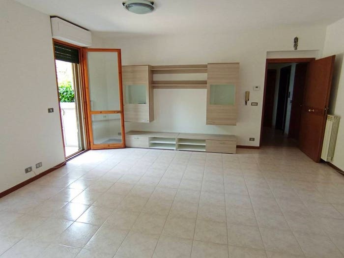 Appartamento con 6 locali in vendita in Centro, Foiano della Chiana