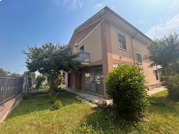 Casa quadrilocale in vendita in Centro, Castiglione d'Adda