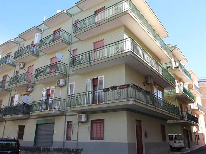 Appartamento trilocale in vendita in Via Eugenio Curiel, Centro, Ginosa