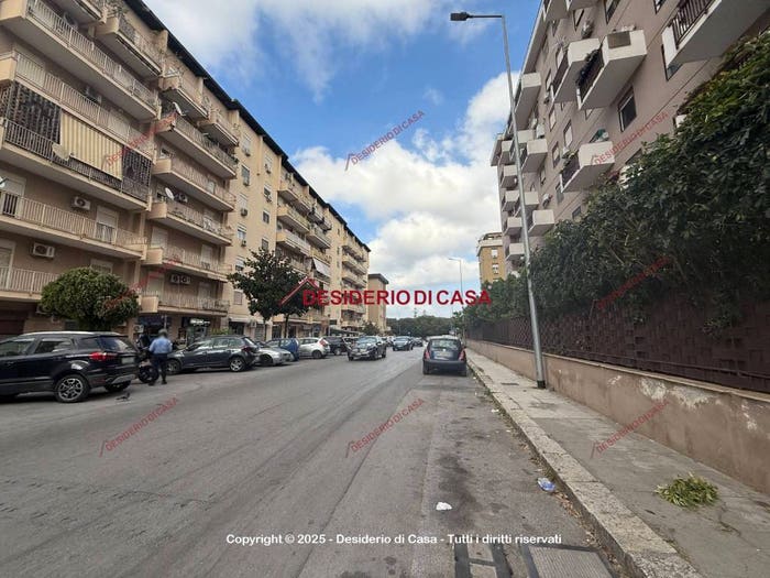 Appartamento con 5 locali in vendita in Via Pietro Scaglione, CEP Michelangelo Alta, Palermo