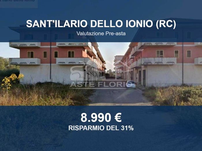 Appartamento quadrilocale in vendita in Viale Aldo Moro, Marina Di Sant'Ilario Dello Ionio, Sant'Ilario dello Ionio