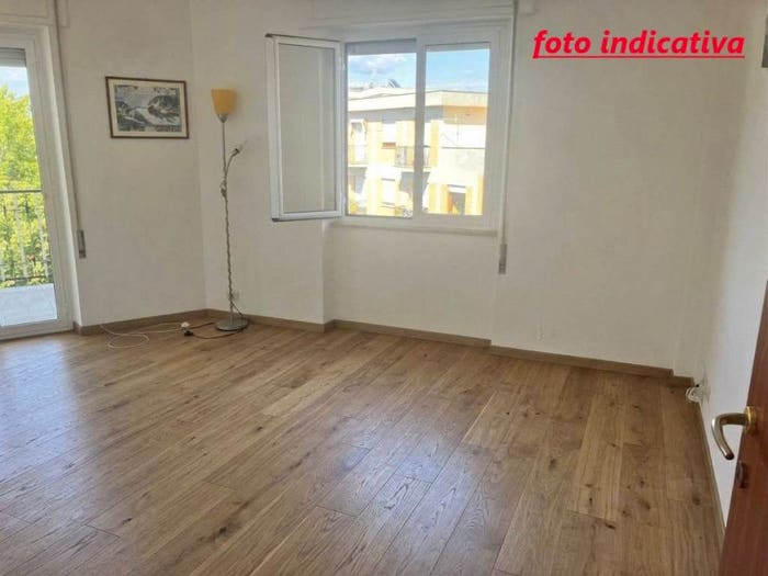 Appartamento con 5 locali in vendita in Via Giuliano Carturan, Centro, Latina