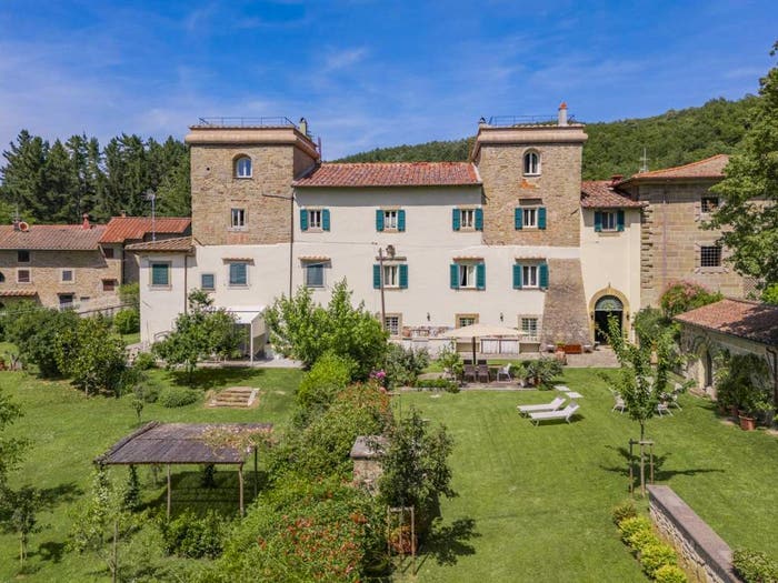 Casa con 6 locali in vendita in Località La Rata, Londa