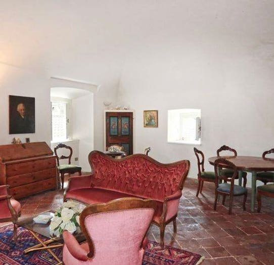 Appartamento quadrilocale in vendita in Via Della Repubblica, Centro, Bagnone