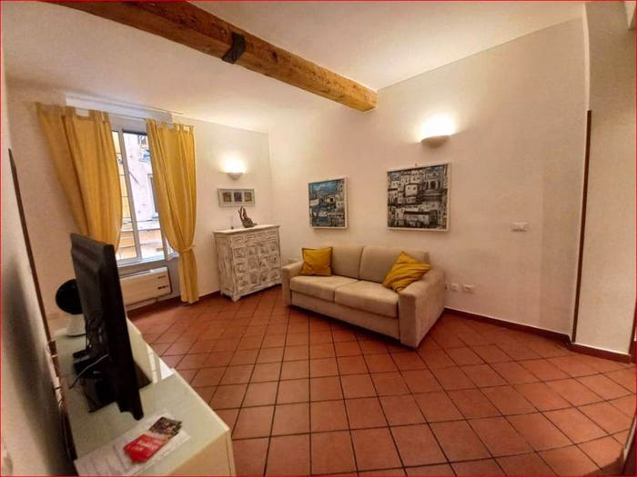 Appartamento bilocale in affitto in Vico Salvaghi, Maddalena, Genova