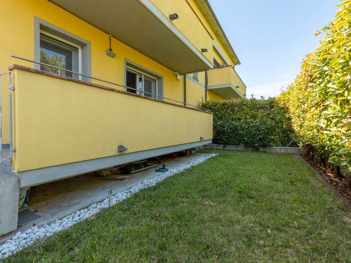Appartamento trilocale in vendita in Via Sant'Angelo, Sant'Angelo, Lucca