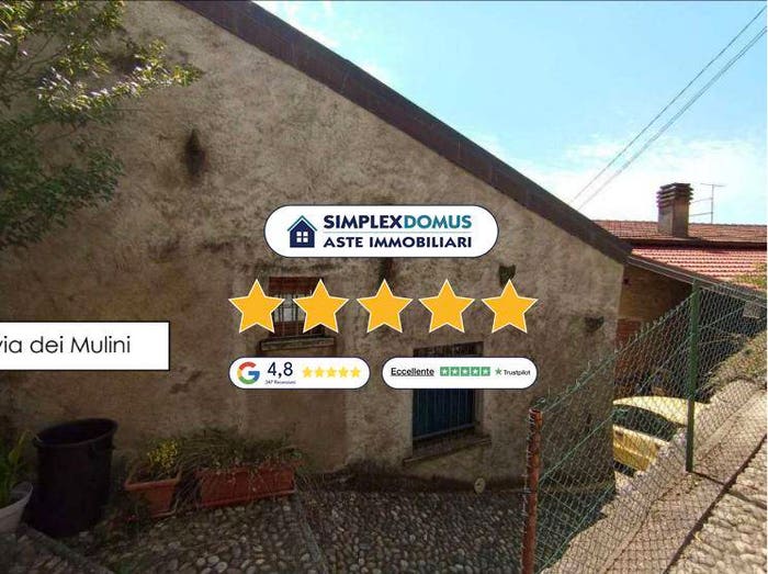 Appartamento trilocale in vendita in Via Roma, Centro, Casalzuigno