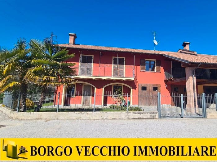 Casa quadrilocale in vendita in Via Antica di Vignolo, Confreria, Cuneo