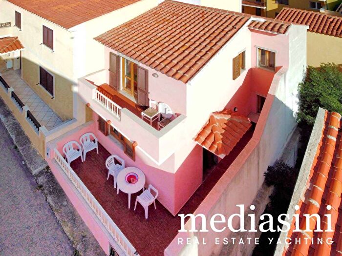 Casa trilocale in vendita in Via Marche, Centro, Santa Teresa Gallura