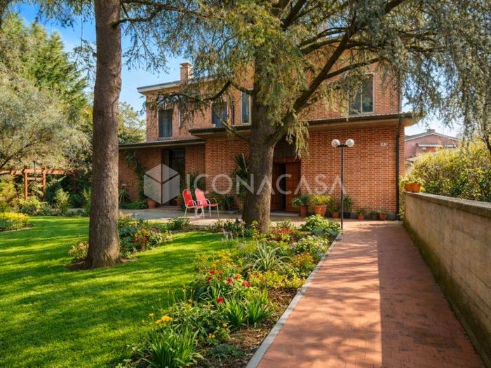 Casa con 5 locali in vendita in Via della Gabella, Corticella, Bologna