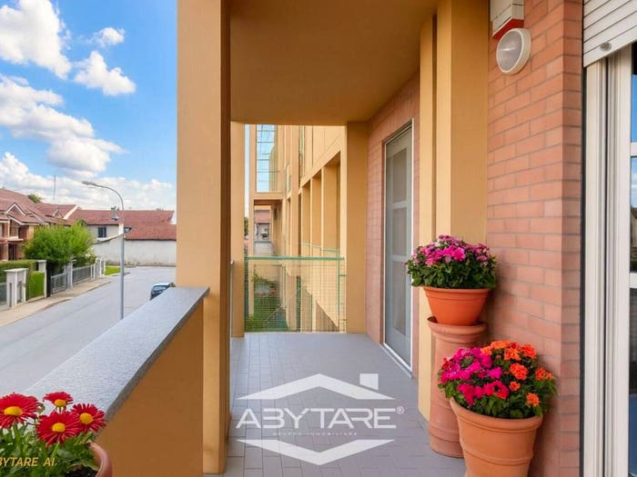 Appartamento quadrilocale in vendita in Revignano, Centro, La Loggia