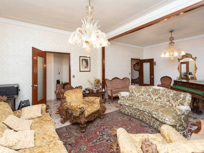Appartamento con 6 locali in vendita in VIA ETNEA, Centro, Gravina di Catania