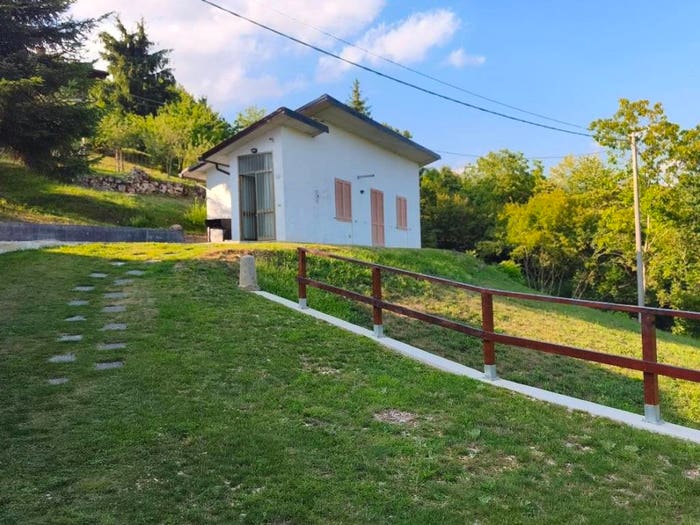 Casa bilocale in vendita in Contrà Ossati, Laghi