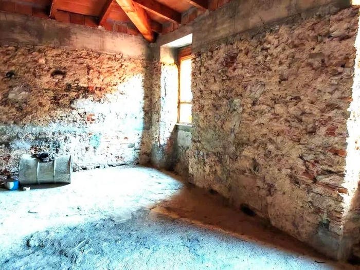Casa quadrilocale in vendita in Piazza Sant'Agostino, Centro Storico, La Spezia