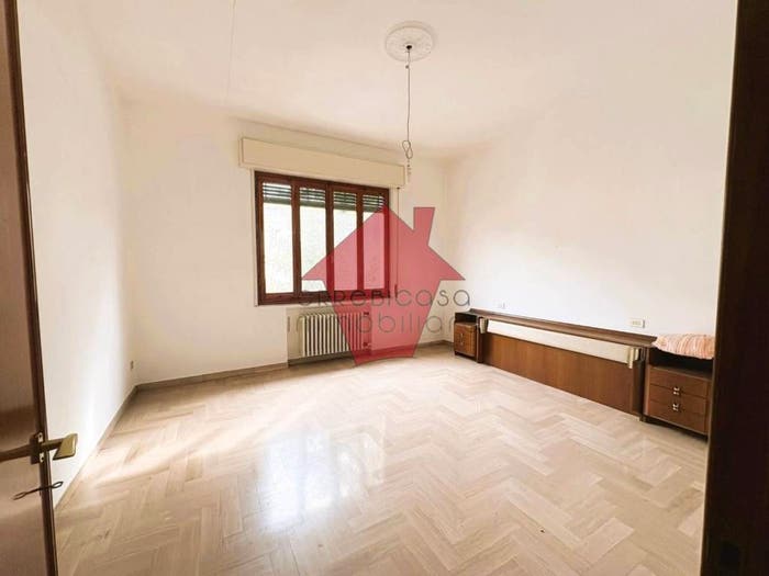 Casa con 6 locali in vendita in Via Benvenuto Cellini, Pretura Sanzio, Empoli