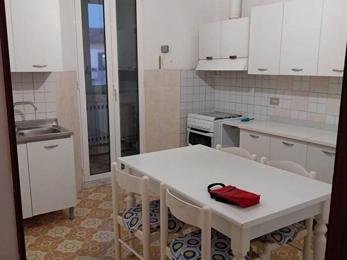 Appartamento trilocale in vendita in Borgo Rodi, Ancona