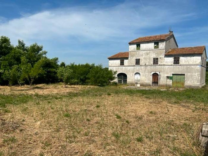 Casa con 5 locali in vendita in Via Aprile, Centro, Falconara Marittima