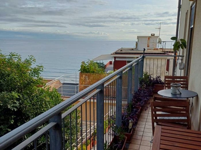 Appartamento trilocale in vendita in Via Concezione, Laigueglia