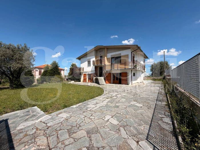 Casa con 5 locali in vendita in Via capo di fuori, Garrufo, Sant'Omero