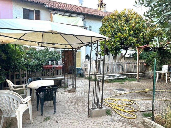 Casa trilocale in vendita in Via Aprile, Gravellona, Gravellona Lomellina